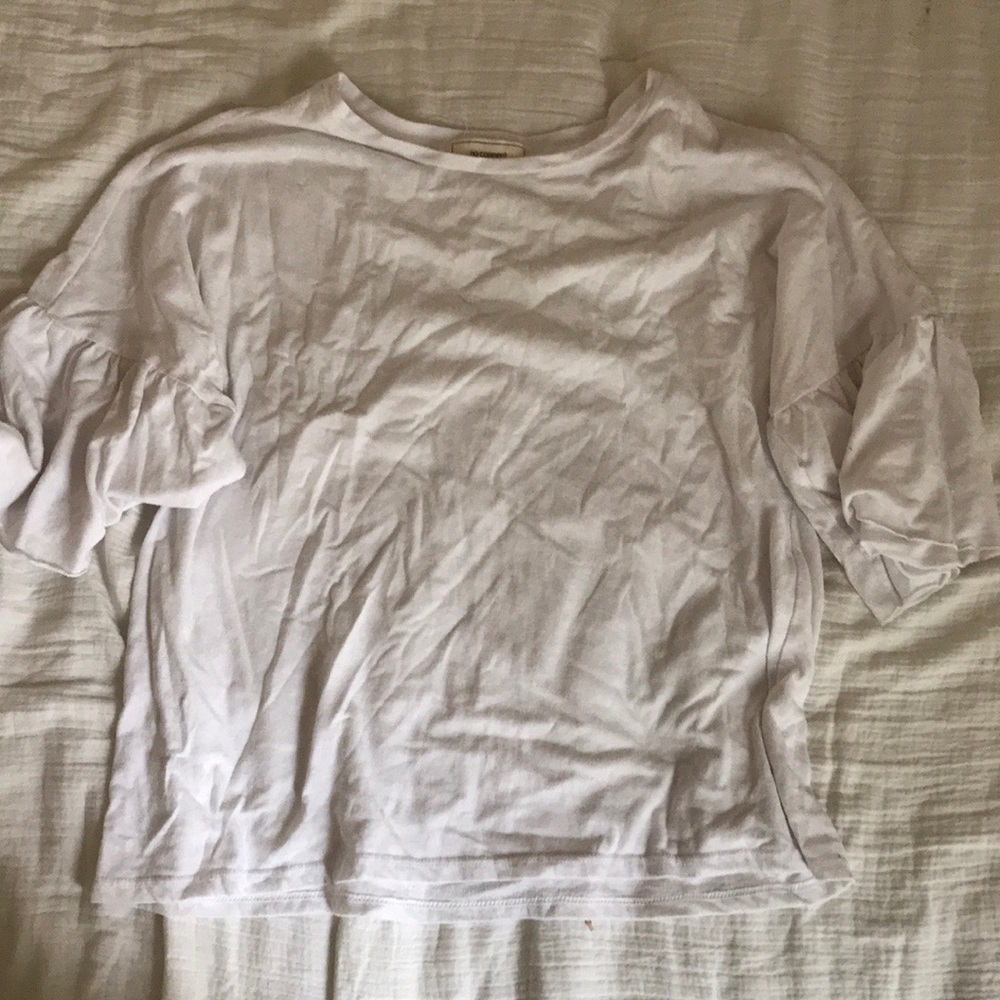 Medium white t-shirt